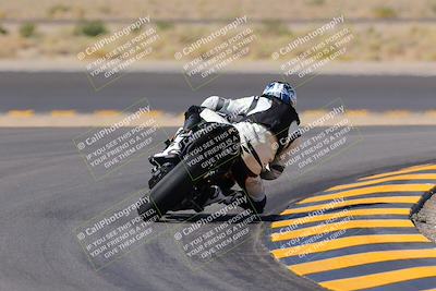 media/Oct-08-2022-SoCal Trackdays (Sat) [[1fc3beec89]]/Turn 11 Backside (1145am)/